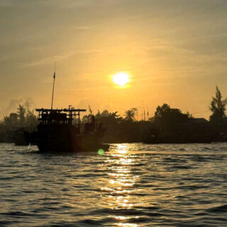 Fisherboat on Thu Bon River