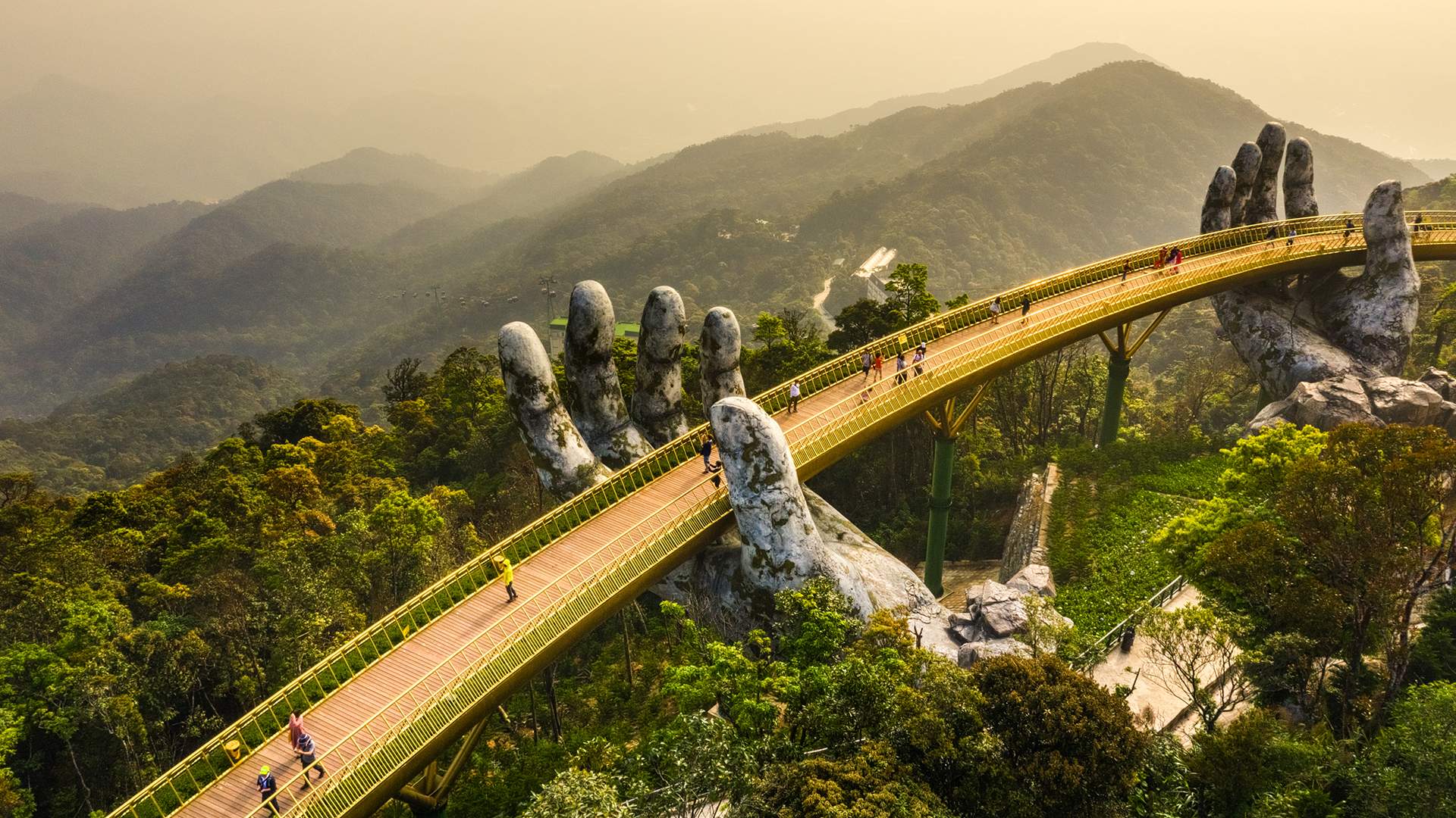 Golden Bridge - Ba Na Hills - Vietnam