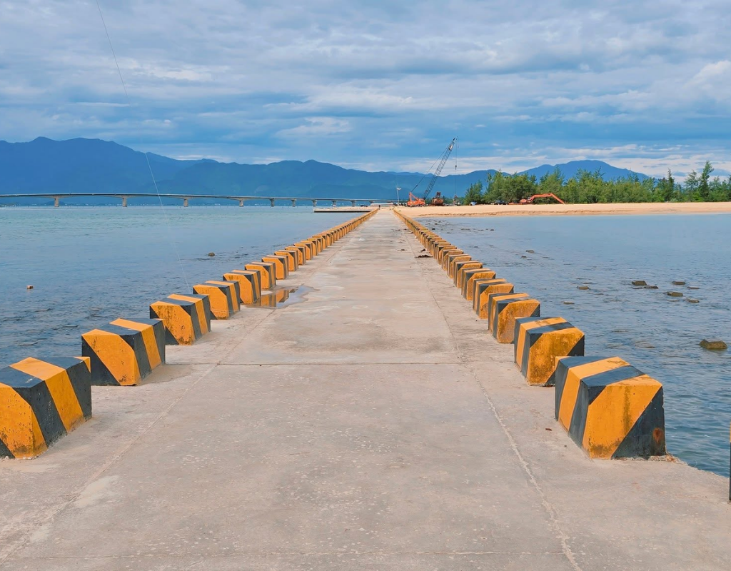 How to Get to A Glimpse of Tu Hien