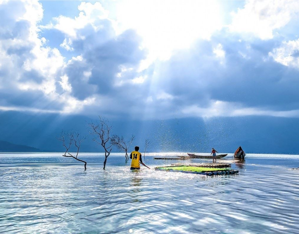 Explore Nearby Attractions - Lap An Lagoon