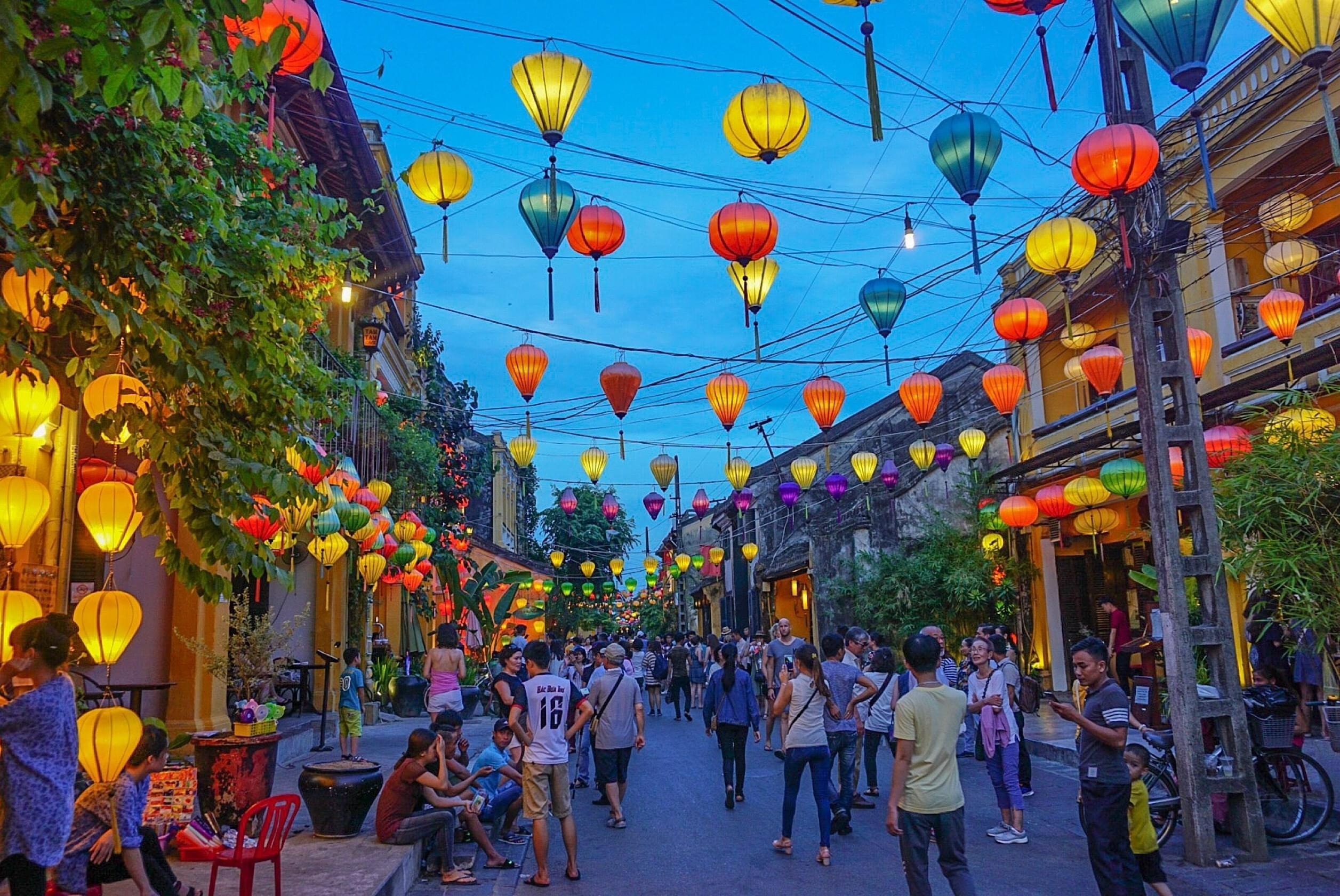 Evening atmosphere in Hoi An before exploring lantern-filled streets
