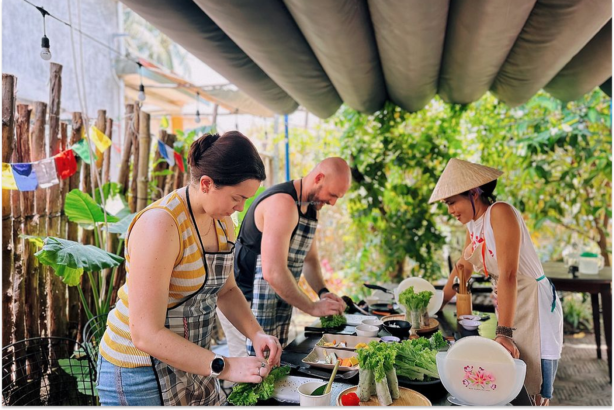 Beginner-friendly Vietnamese cooking experience in Hoi An