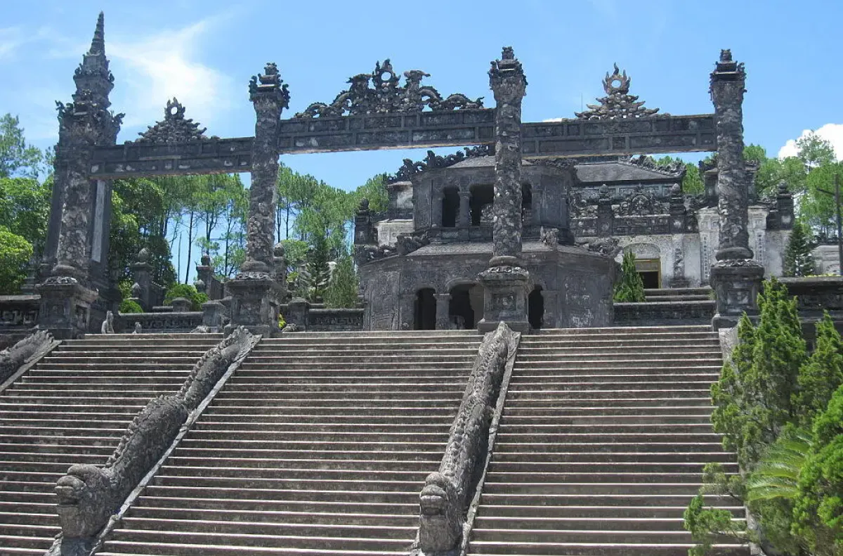 Hue Daily Tours to Khai Dinh & Tu Duc Royal Tombs