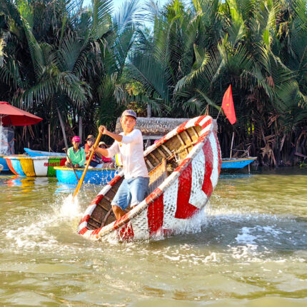 Basket Boat at coconut village