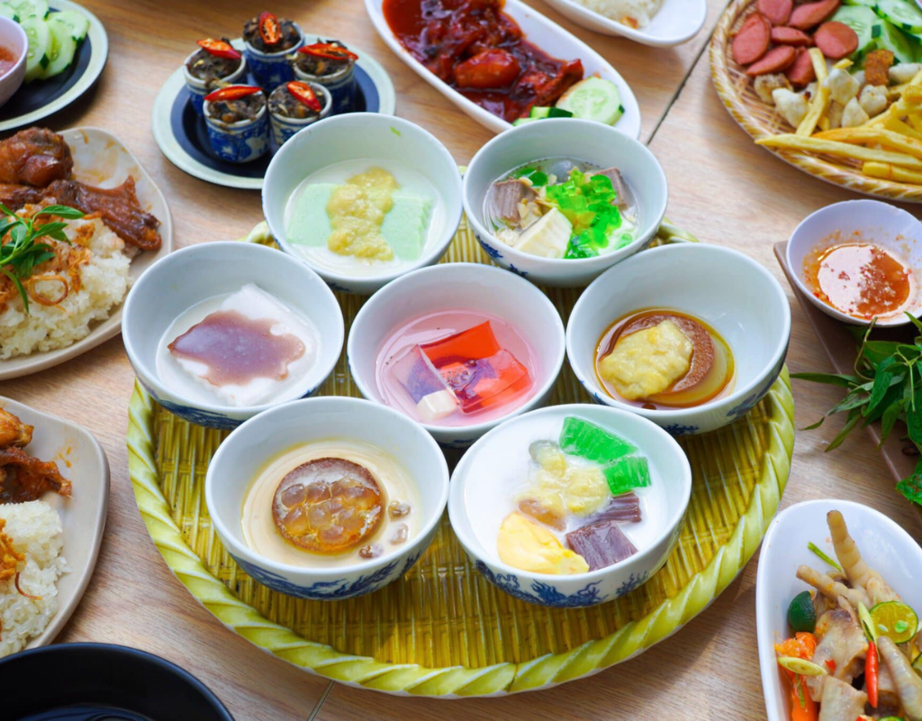 What to Eat at Thanh Tan Mineral Spring?