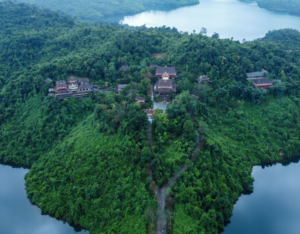How to Get to Truc Lam Bach Ma Zen Monastery