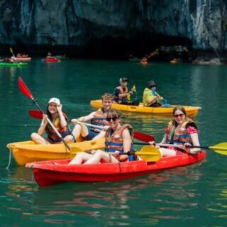 Ha Long Bay - Kayak
