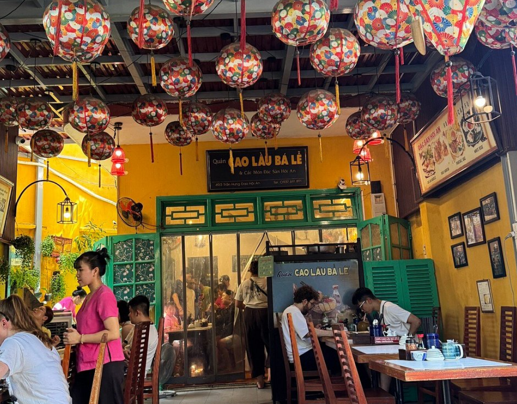 Cao Lau Ba Le - One of the oldest Cao Lau restaurants in the Ancient Town