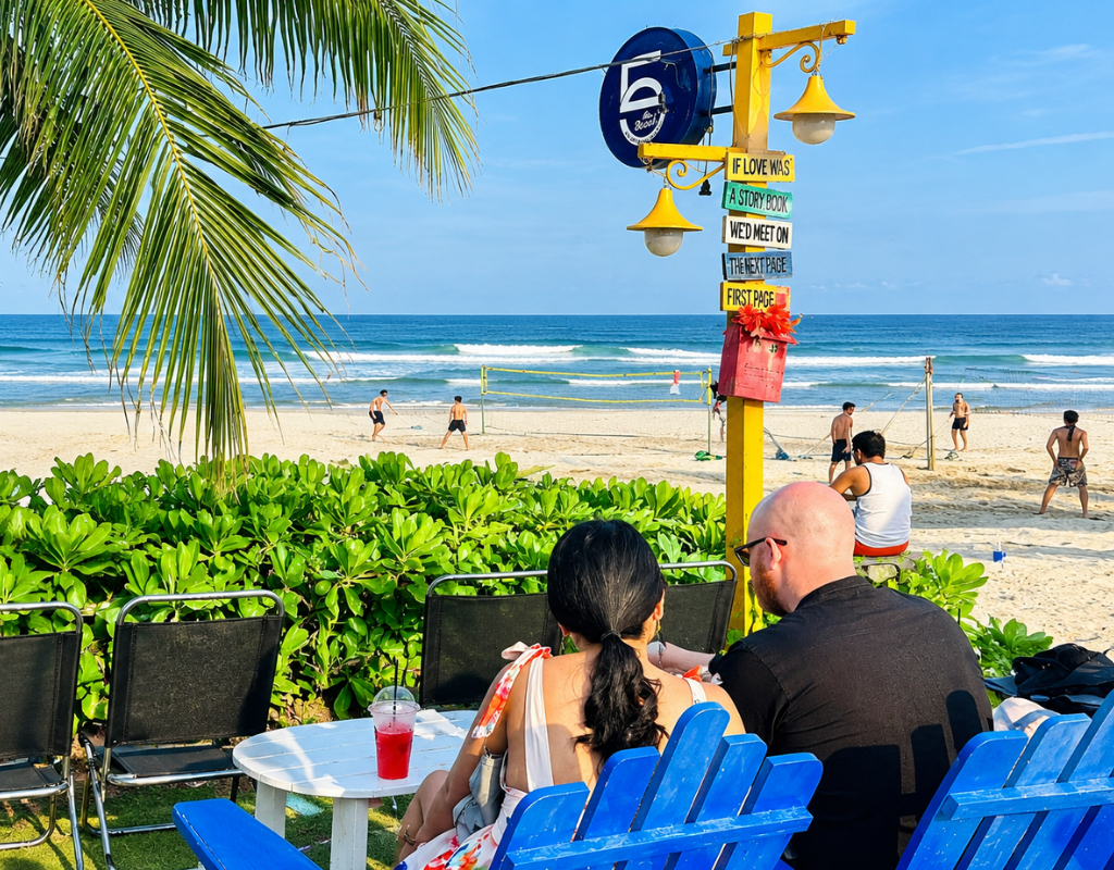 Da Nang’s food truck scene brings together casual dining, local flavors, and the city’s vibrant coastal atmosphere.