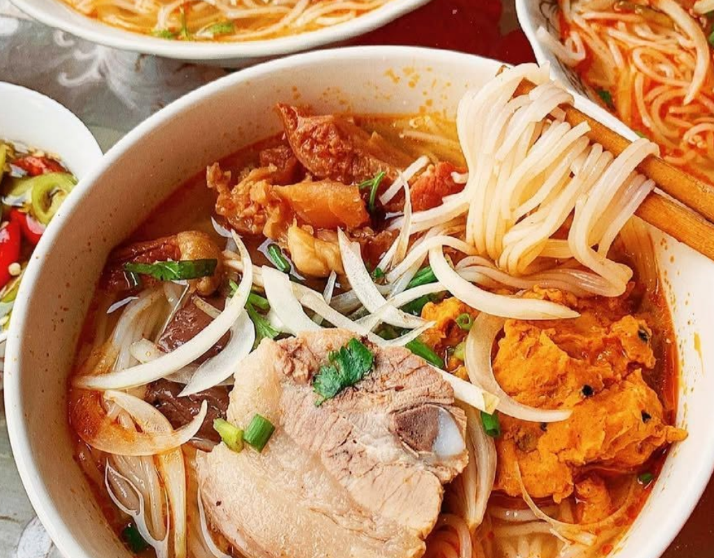 Bun Bo Me Keo