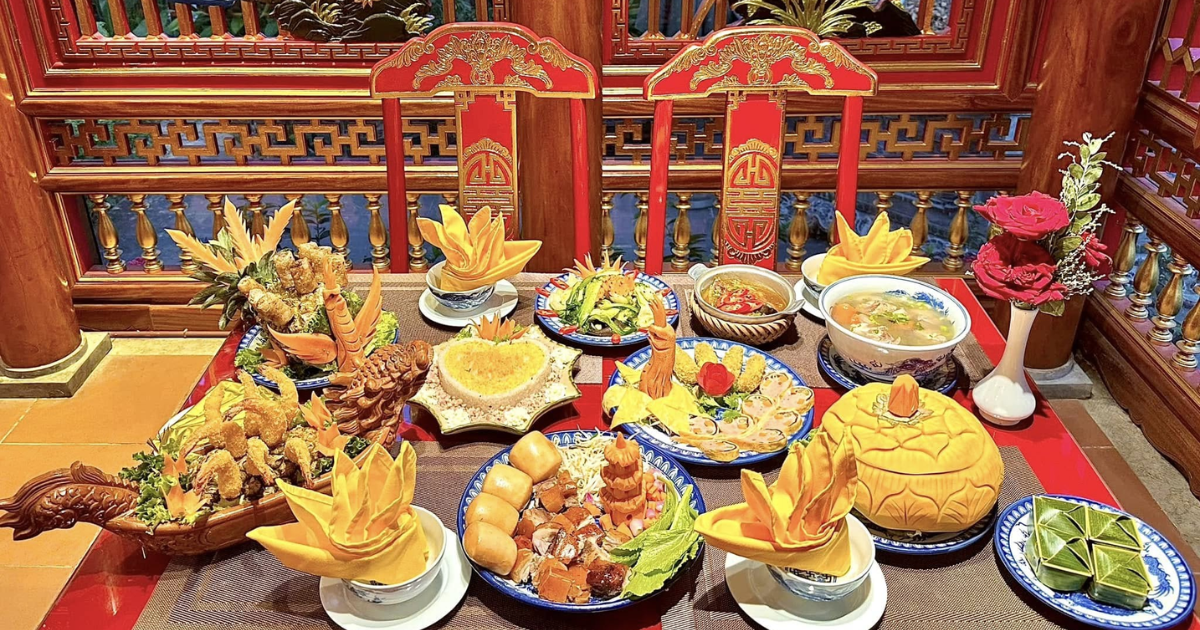 restaurants in hue vietnam