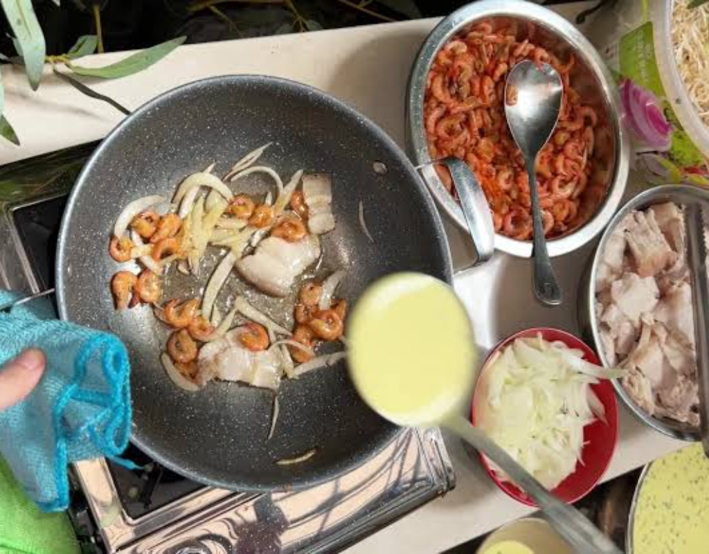 How to Make Vietnamese Banh Xeo at Home