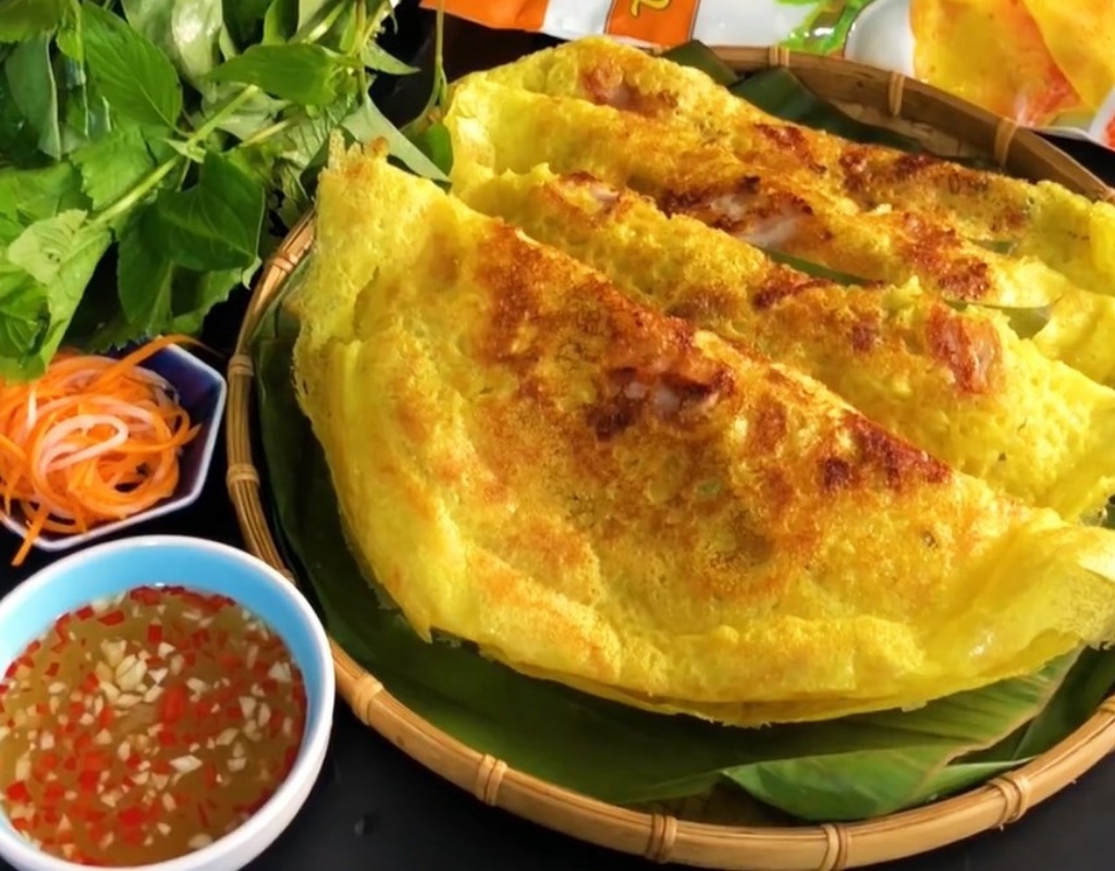 Southern Vietnamese Banh Xeo